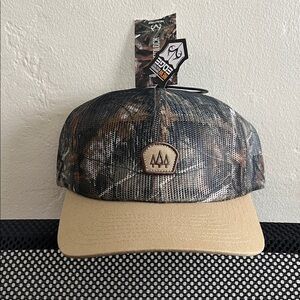Camo Trucker Hat Mesh Tan Brim Snapback Raghorn Hemlock Hat Co NWT Realtree